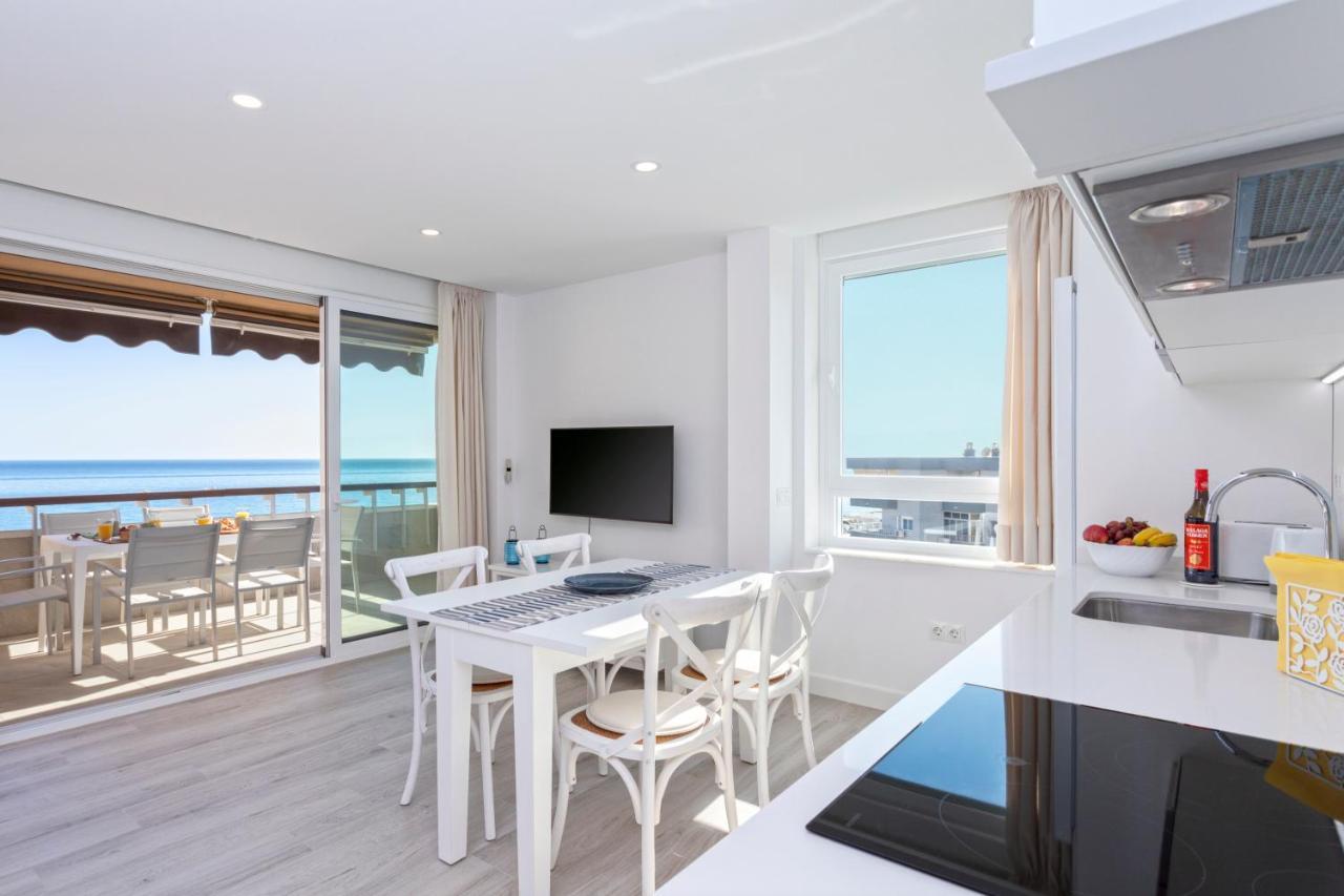 Arpa De Treboles - Carihuela Views! Apartment Torremolinos Exterior photo