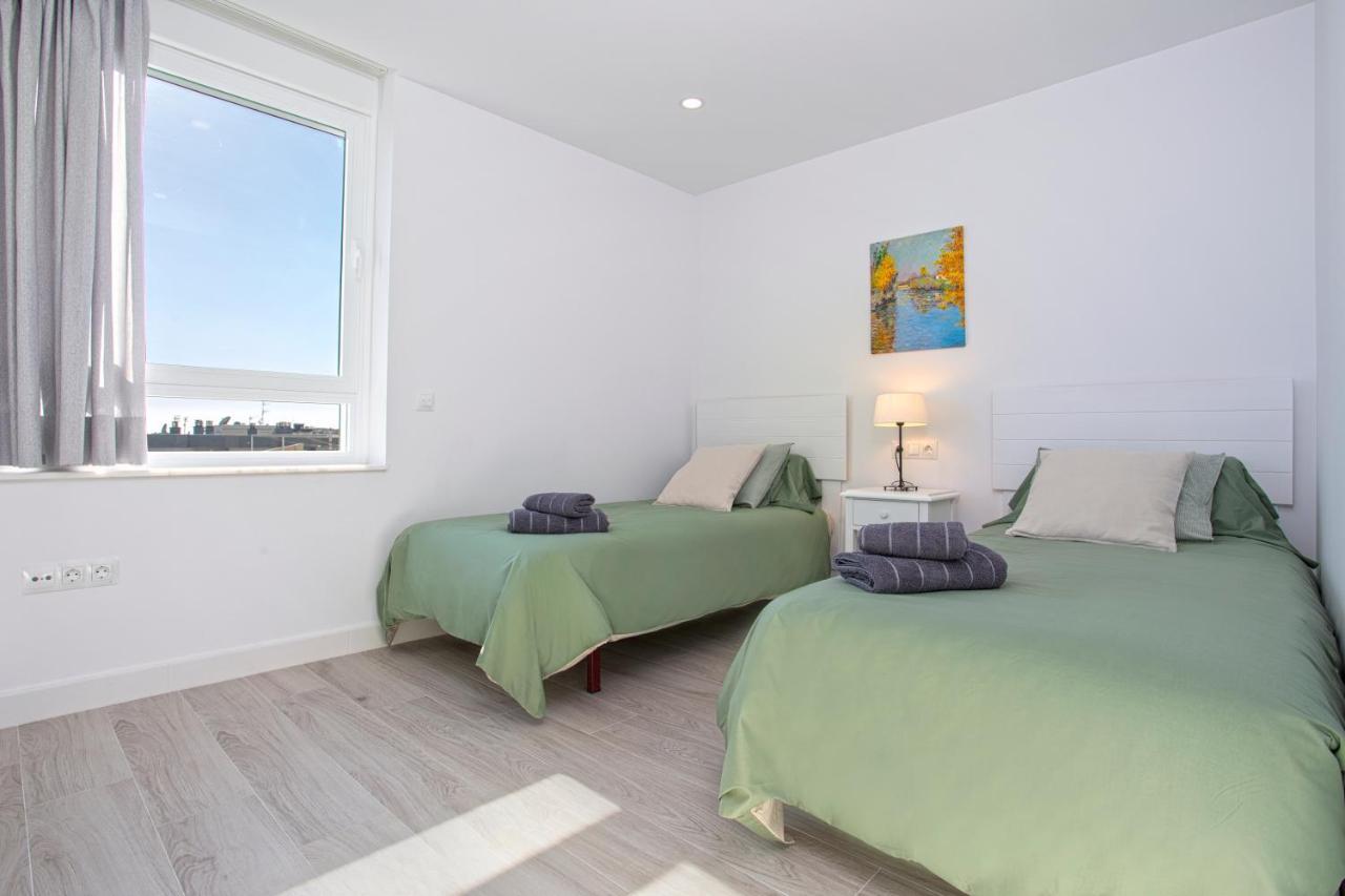 Arpa De Treboles - Carihuela Views! Apartment Torremolinos Exterior photo